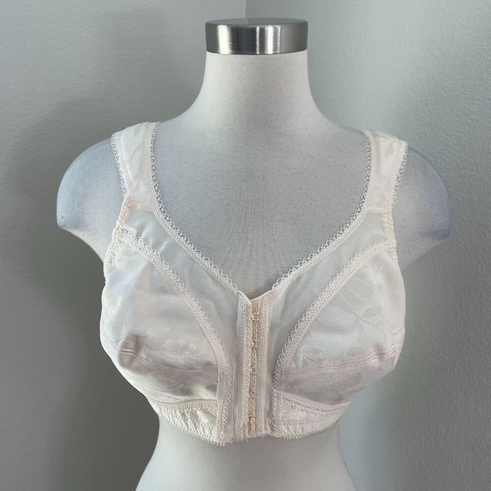 Playtex 18 Hour Wirefree‎ Full-Coverage Front-Close Bra 4695 40B Beige Lace